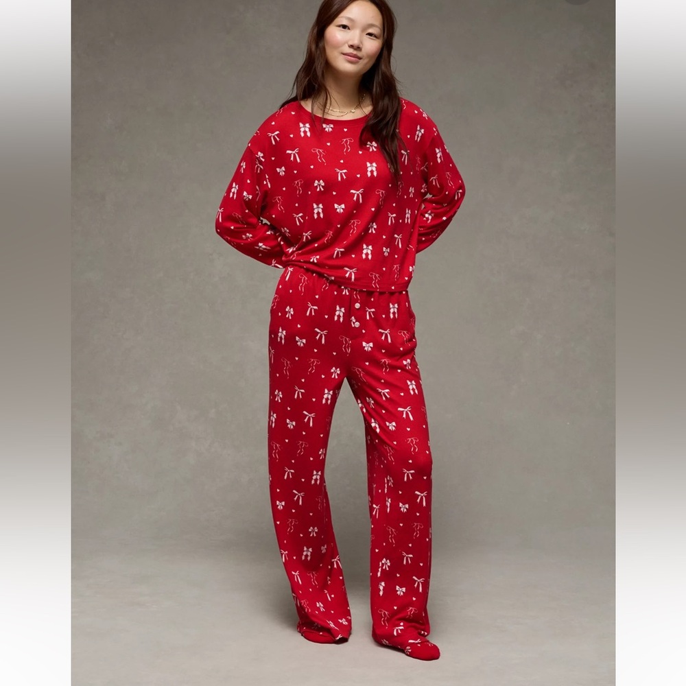 AE Luxe Plush Long-Sleeve & Pant PJ Set